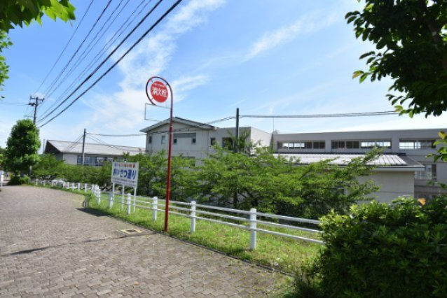 名取市ゆりが丘三丁目戸建の周辺|名取市立ゆりが丘小学校・・・徒歩4分