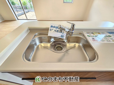 【キッチン】 | 第16栃木大平町富田　1号棟 | カートリッジ式浄水機能付き台所水栓☆おいしいお水でお料理できます☆