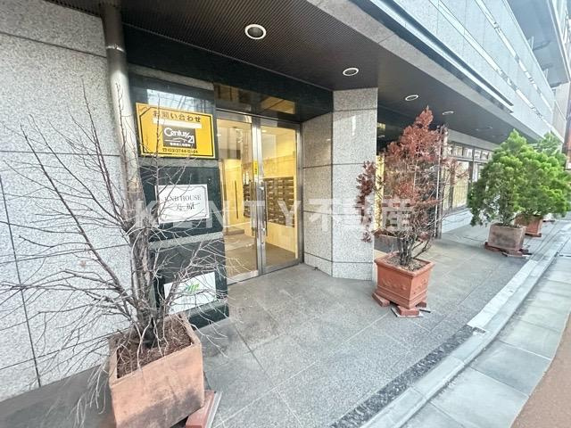 【エントランス】 | ＫＮＢ　ＨＯＵＳＥ美原 | 建物の内部です