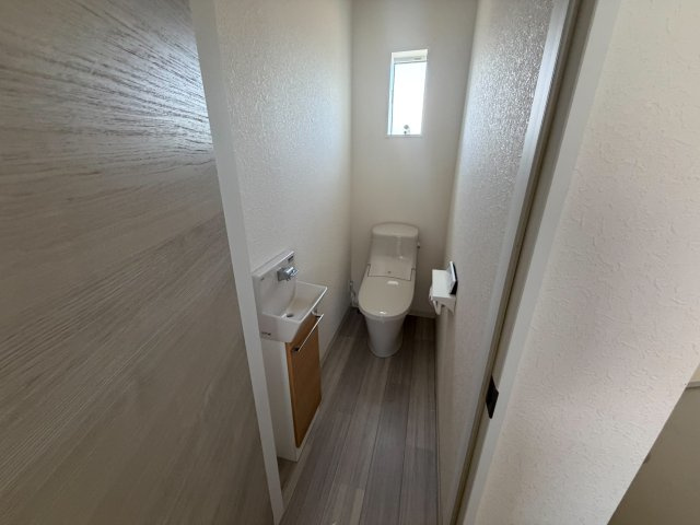 田川郡大任町大字今任原 4LDK＋Sのトイレ|２F