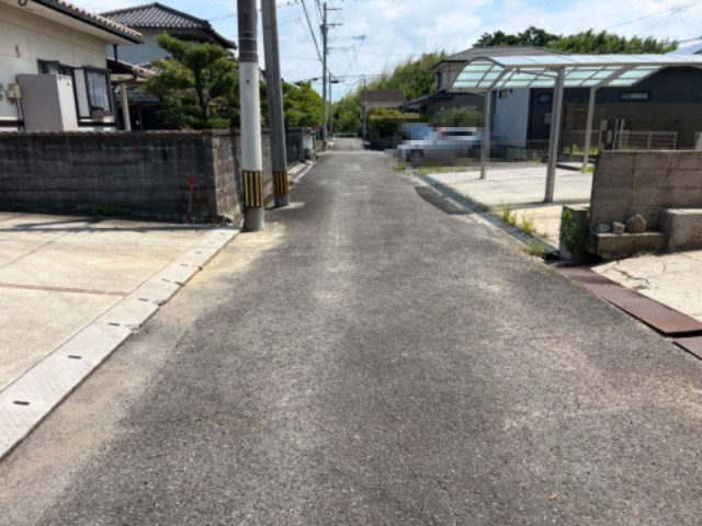 田川郡大任町大字今任原 4LDK＋Sの前面道路含む現地写真