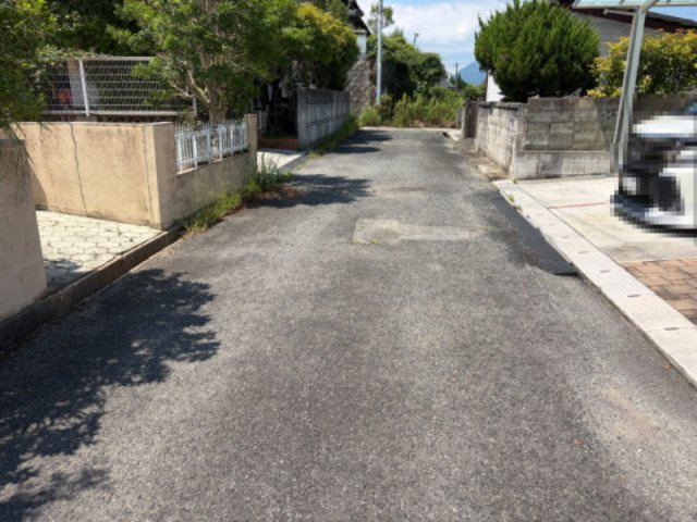 田川郡大任町大字今任原 4LDK＋Sの前面道路含む現地写真