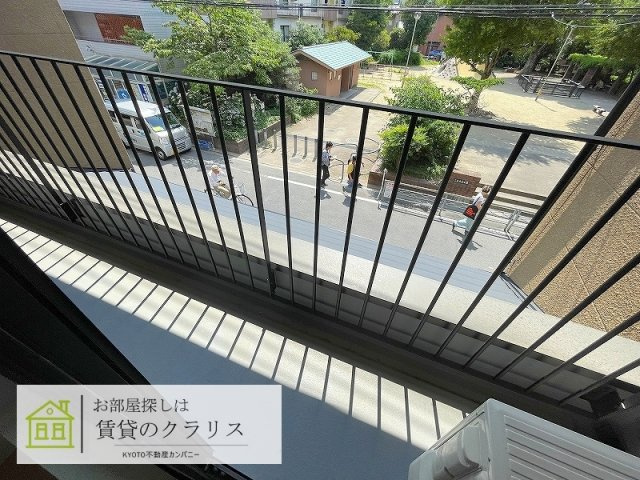 H.Sビルヂングのバルコニー