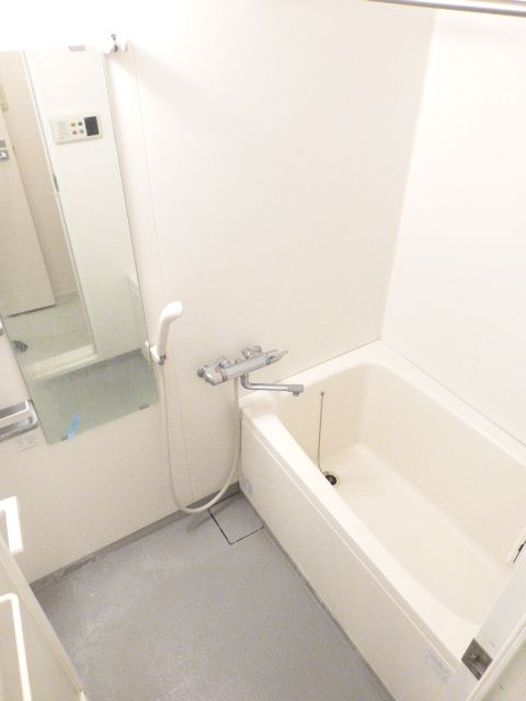 Ｍ－ＡＺＡＢＵＪＵＢＡＮの浴室