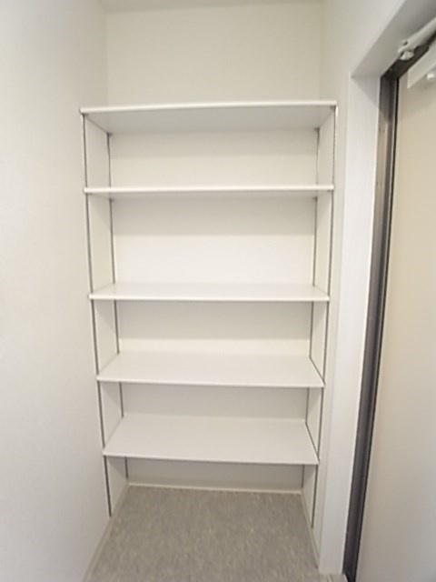 ノイヴェル出屋敷のその他