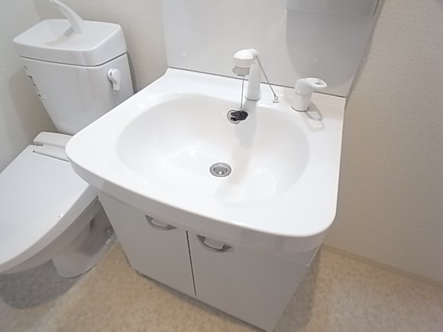 ノイヴェル出屋敷のその他