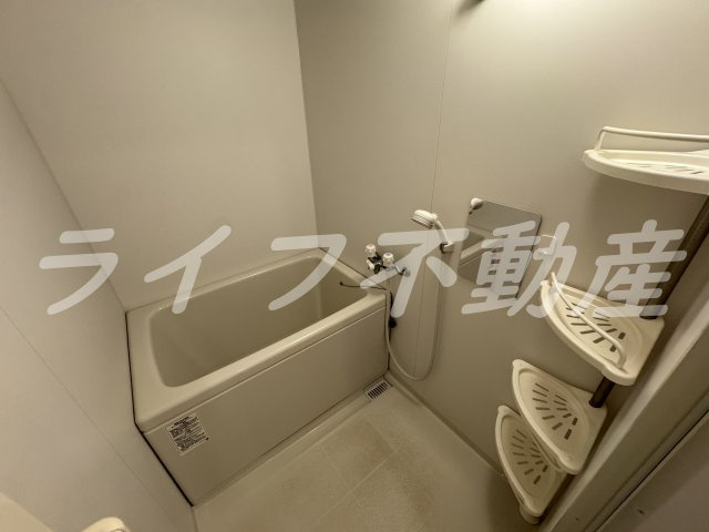 ルネシャレードの浴室|日々の疲れを癒すお風呂付です