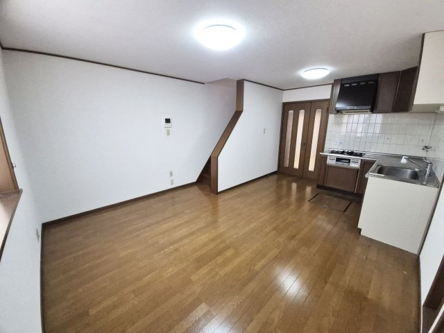 【居間・リビング】 | 大将軍東鷹司町　一戸建