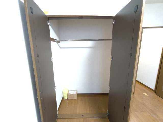 アンプルールブワ武蔵中原の収納