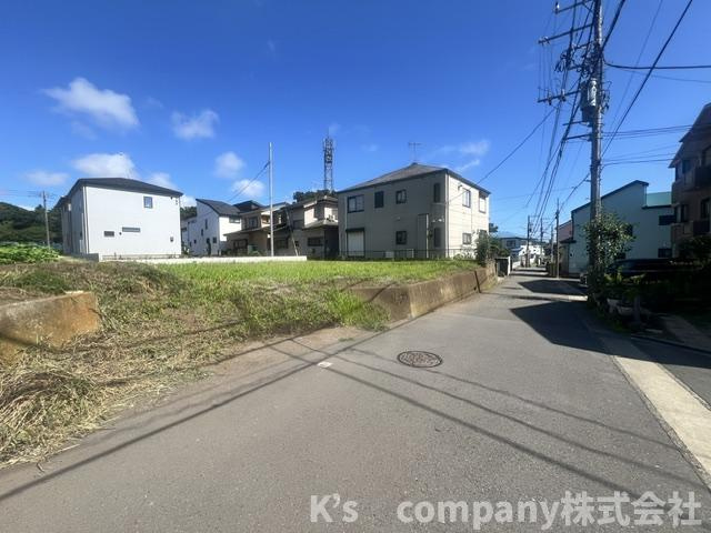 高座郡寒川町岡田4丁目　売地　区画1　の前面道路含む現地写真|前面道路の様子です◇
