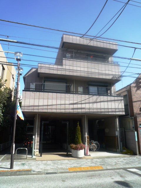 グリーンヒルズ柿の木坂の外観