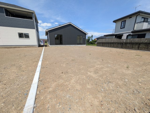 東海村亀下　第1　新築戸建て　3号棟の庭|日当たりや広さを現地で体感してください。理想のガーデニングや家庭菜園を始めてみませんか。