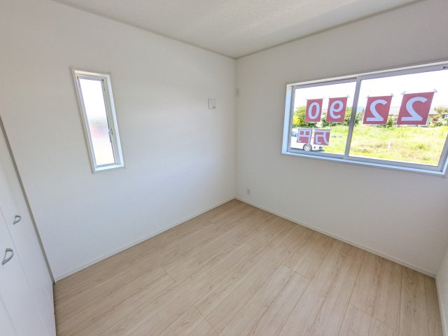 東海村亀下　第1　新築戸建て　3号棟の洋室|陽当たりの良い明るい洋室です♪