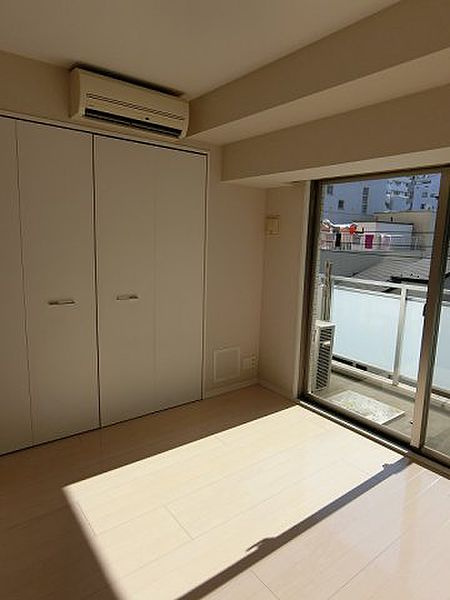 ハピネ蔵前鳥越の洋室