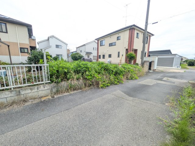 取手市谷中　5期　売地の前面道路含む現地写真