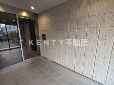 【エントランス】 | ＰＩＳＯ　ＡＲＣＥ　Ｓｈｉｎａｇａｗａ | 毎日通るエントランスはこのようになっています