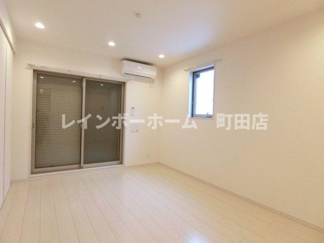 リブリ・湘南シティ※初期費用分割あと払いサービス利用可能物件の居間・リビング
