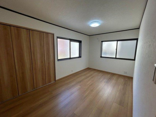 横浜市青葉区荏田町 中古戸建て【仲介手数料半額】の洋室