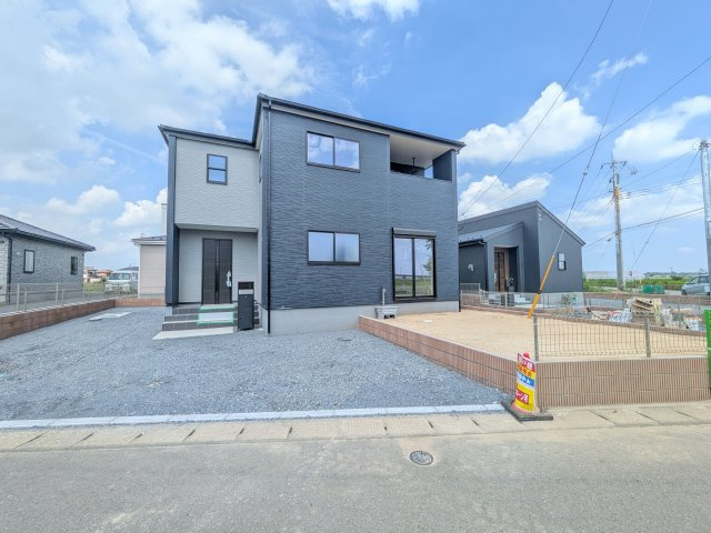 第1　常総市収納谷　新築戸建て　1号棟の前面道路含む現地写真|現地案内会開催中です！ 平日のご見学も可能です。 お気軽にお問い合わせください♪ 【リアライズ不動産】 0297-86-8370まで♪