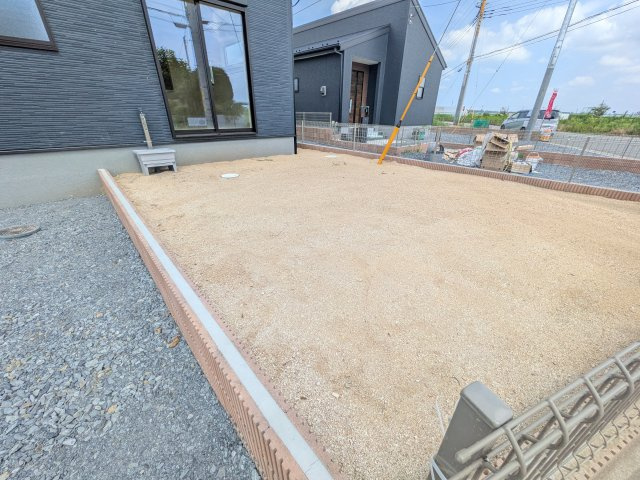 第1　常総市収納谷　新築戸建て　1号棟の庭|日当たりや広さを現地で体感してください。理想のガーデニングや家庭菜園を始めてみませんか。