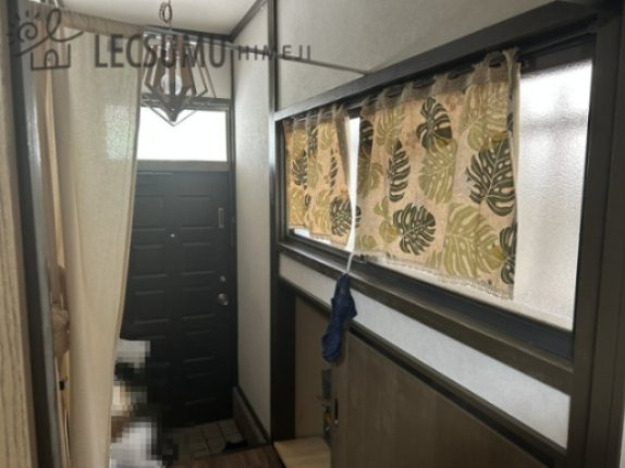 姫路市飾磨区英賀宮町2丁目/中古戸建の玄関