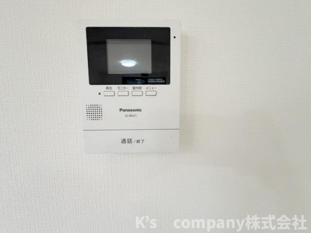 ◎高座郡寒川町倉見　中古戸建のセキュリティ|訪問者の顔が確認できるモニター付きインターフォン☆