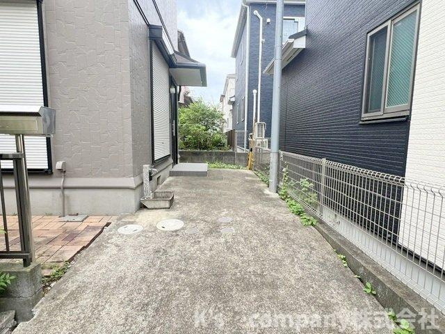 ◎高座郡寒川町倉見　中古戸建の駐車場|駐車スペース◇