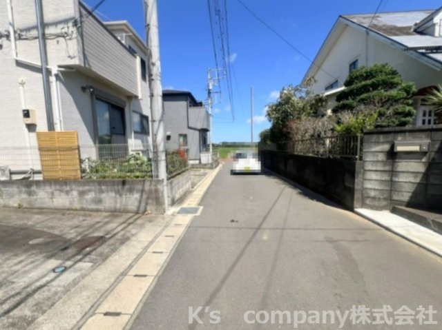 ◎高座郡寒川町倉見　中古戸建の前面道路含む現地写真|2026.7.10撮影◇