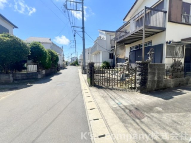 ◎高座郡寒川町倉見　中古戸建の前面道路含む現地写真|2026.7.10撮影◇