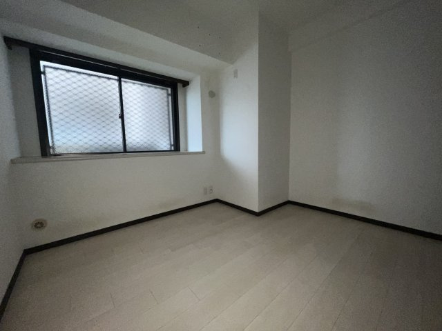 アーデンコート住吉川の居間・リビング