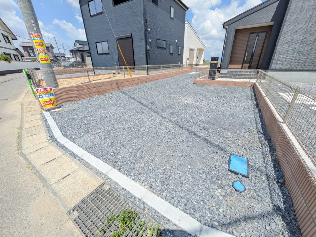 第1　常総市収納谷　新築戸建て　2号棟の外観|街並みや敷地の広さ、陽当たりをご確認ください。