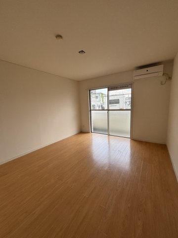 第二比堅マンションの洋室