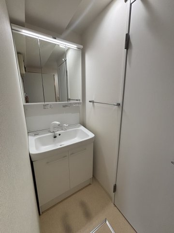 第二比堅マンションの洗面所