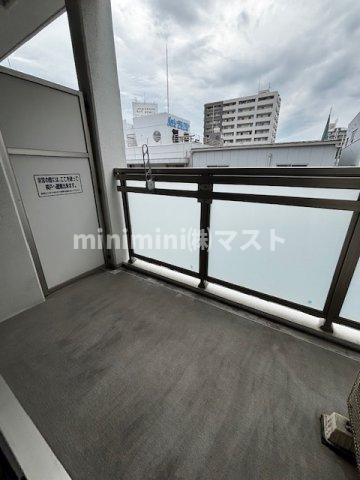 大阪市中央区瓦屋町２丁目の賃貸マンションのバルコニー