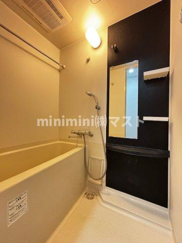 大阪市中央区瓦屋町２丁目の賃貸マンションの浴室