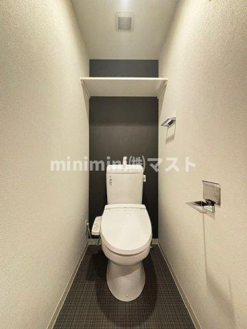 大阪市中央区瓦屋町２丁目の賃貸マンションのトイレ