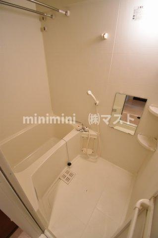 大阪市中央区徳井町２丁目の賃貸マンションの浴室