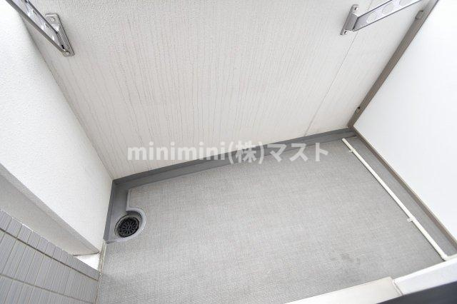 大阪市中央区南久宝寺町１丁目の賃貸マンションのバルコニー