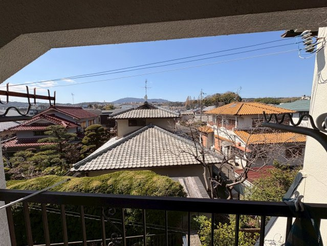 富雄北1丁目貸家の展望