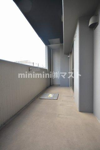 大阪市福島区鷺洲５丁目の賃貸マンションのバルコニー