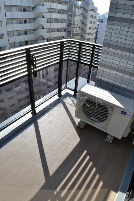 大阪市西区靱本町２丁目の賃貸マンションのバルコニー