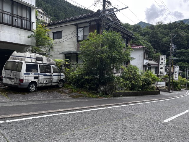 売中古戸建　静岡市葵区梅ヶ島の外観|四季の自然と渓流に囲まれた温泉付き和風旅館