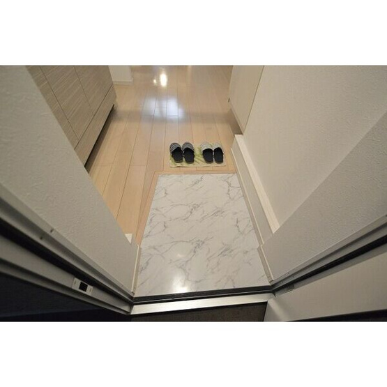 【玄関】White Hills East