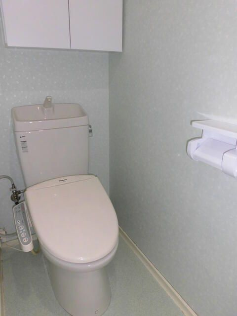 成子坂ハイツのトイレ|コンパクトで使いやすいトイレです