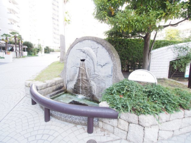 マンションの敷地内