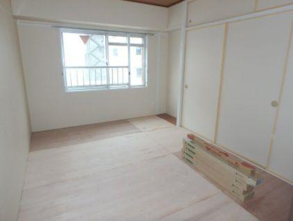 トウセン本町橋ビルの寝室|トウセン本町橋ビル　洋室6帖