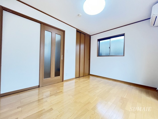 ペリドットの洋室|6帖の居室☆
