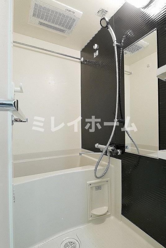 プレミアムキューブ武蔵新田の浴室