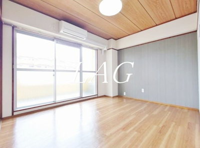 【居間・リビング】 | パレドール新宿 | 洋室のお部屋です。