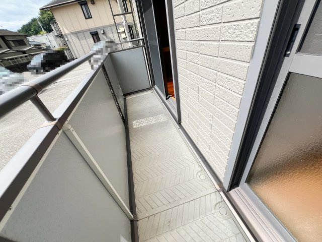 ドルフ東久万のバルコニー